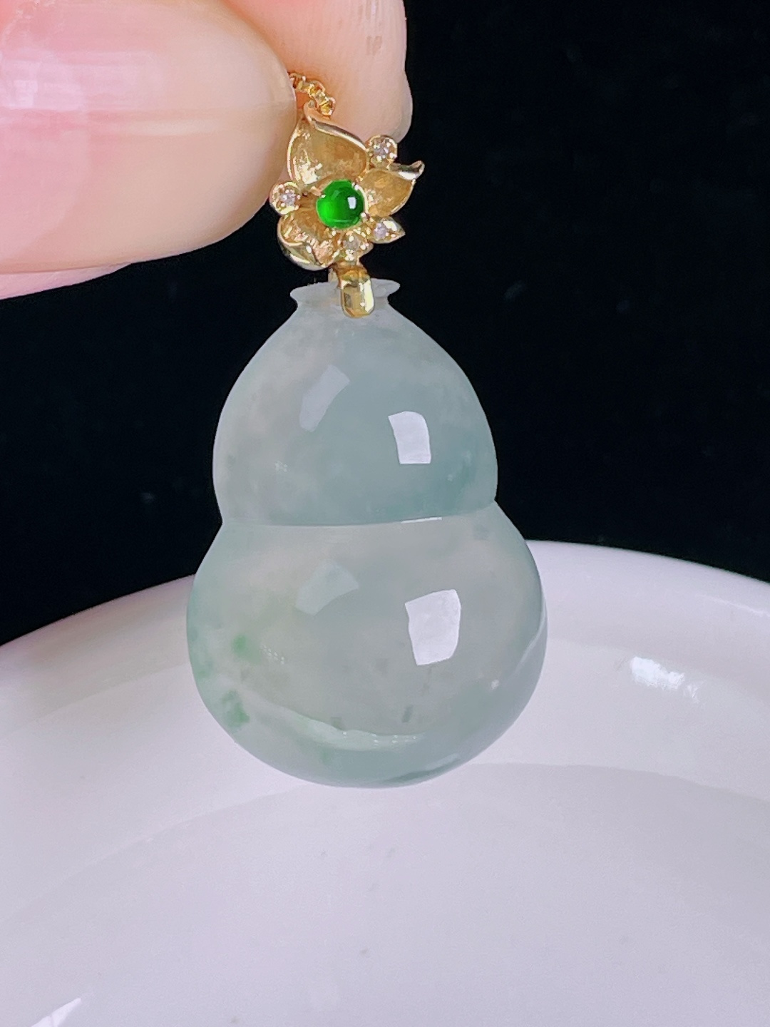 ️冰种葫芦，18k镶嵌，老种起光，细底通透，尺寸：33裸石24.8/17.7/9mm0922
