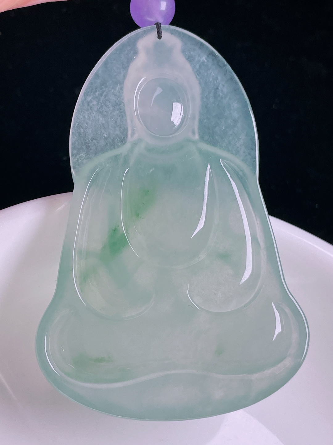 冰绿素衣观音，老种起光，细底通透，尺寸：54.3/37.5/6mm0922