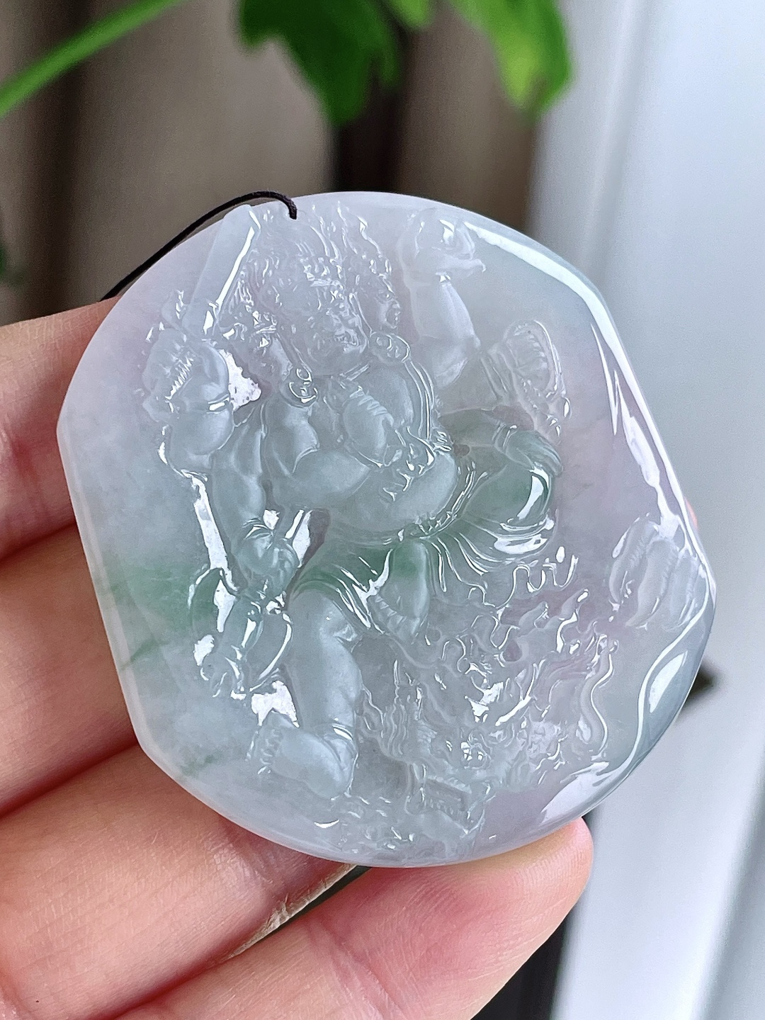 【裸石】糯冰飘花御龙观音牌子吊坠 【说明】缅甸 无裂 性比高 【尺寸】55.9-50.4-5.5 【重量】36克