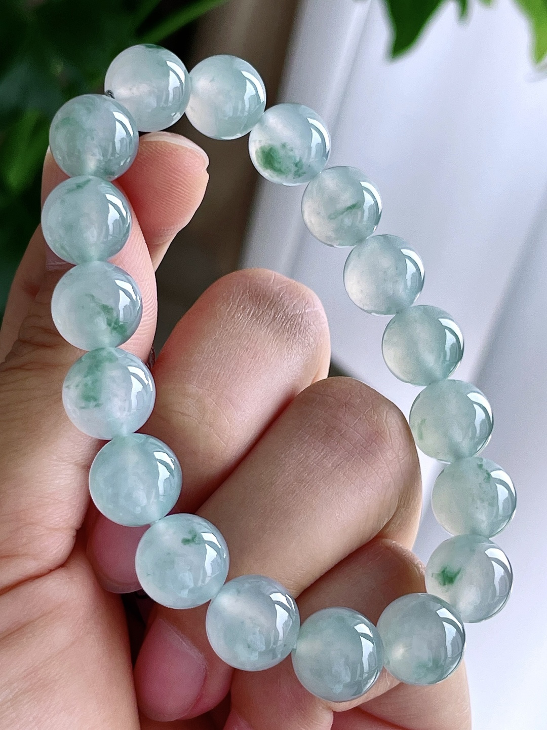 【珠子】冰种飘花手链圆珠珠子手链 【说明】缅甸 性比高 【尺寸】10.8mm 【重量】41克