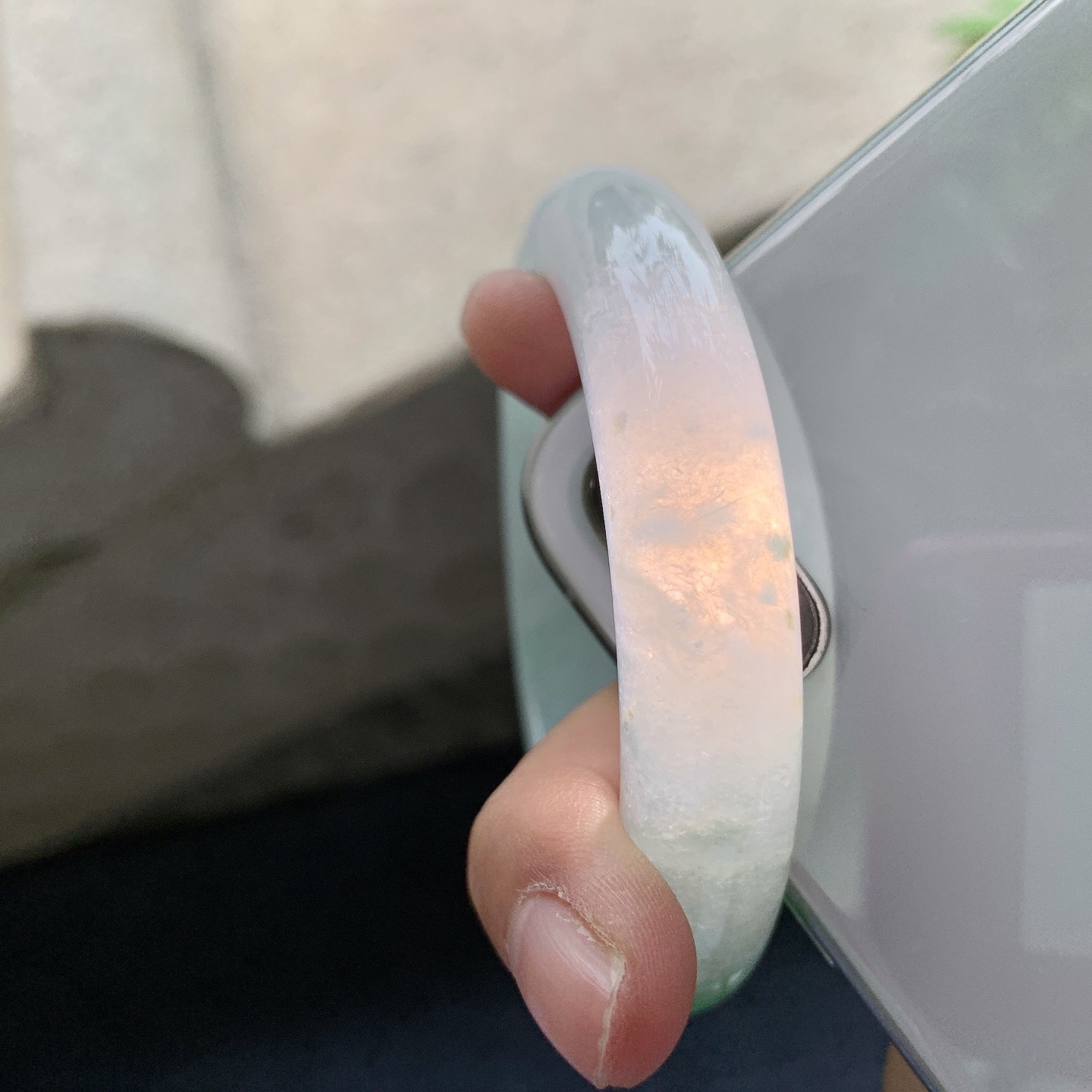 正圈55 56 圈口56.6/12/9.4 编码H3092355 冰糯飘绿，清透，水润，种老，细腻，打灯有棉根
