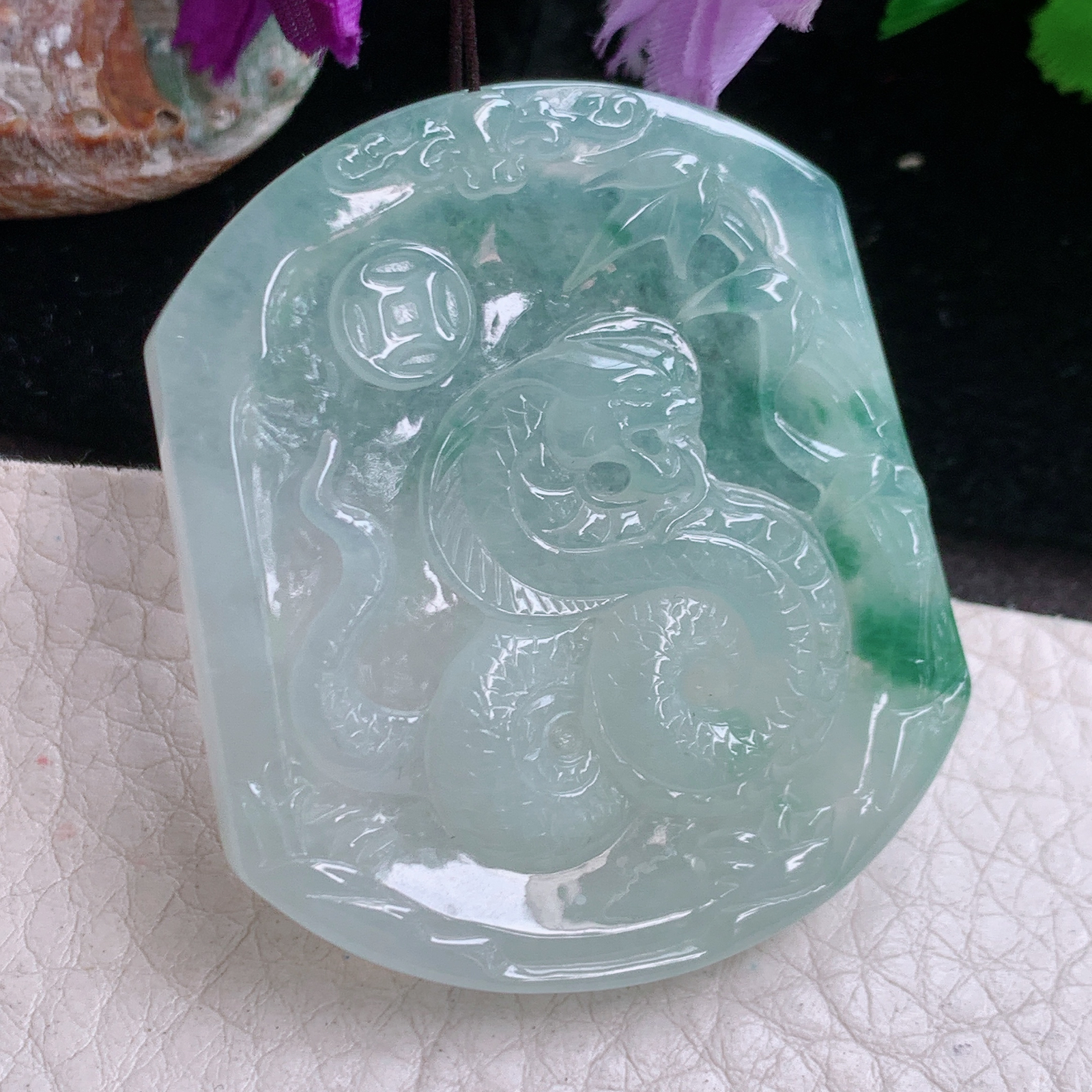 ktj实拍48.3*42*5.6缅甸翡翠精雕高品质冰飘花腰缠万贯 生肖蛇玉吊坠