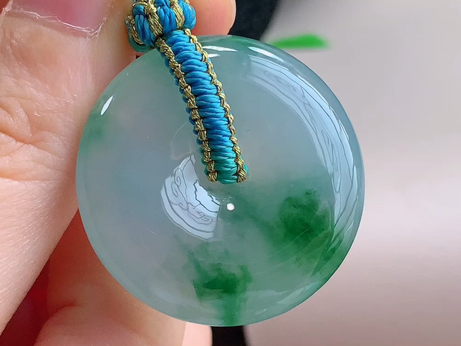 ️ 平安扣，无裂，尺寸30.9-7.0mm，包A附证书