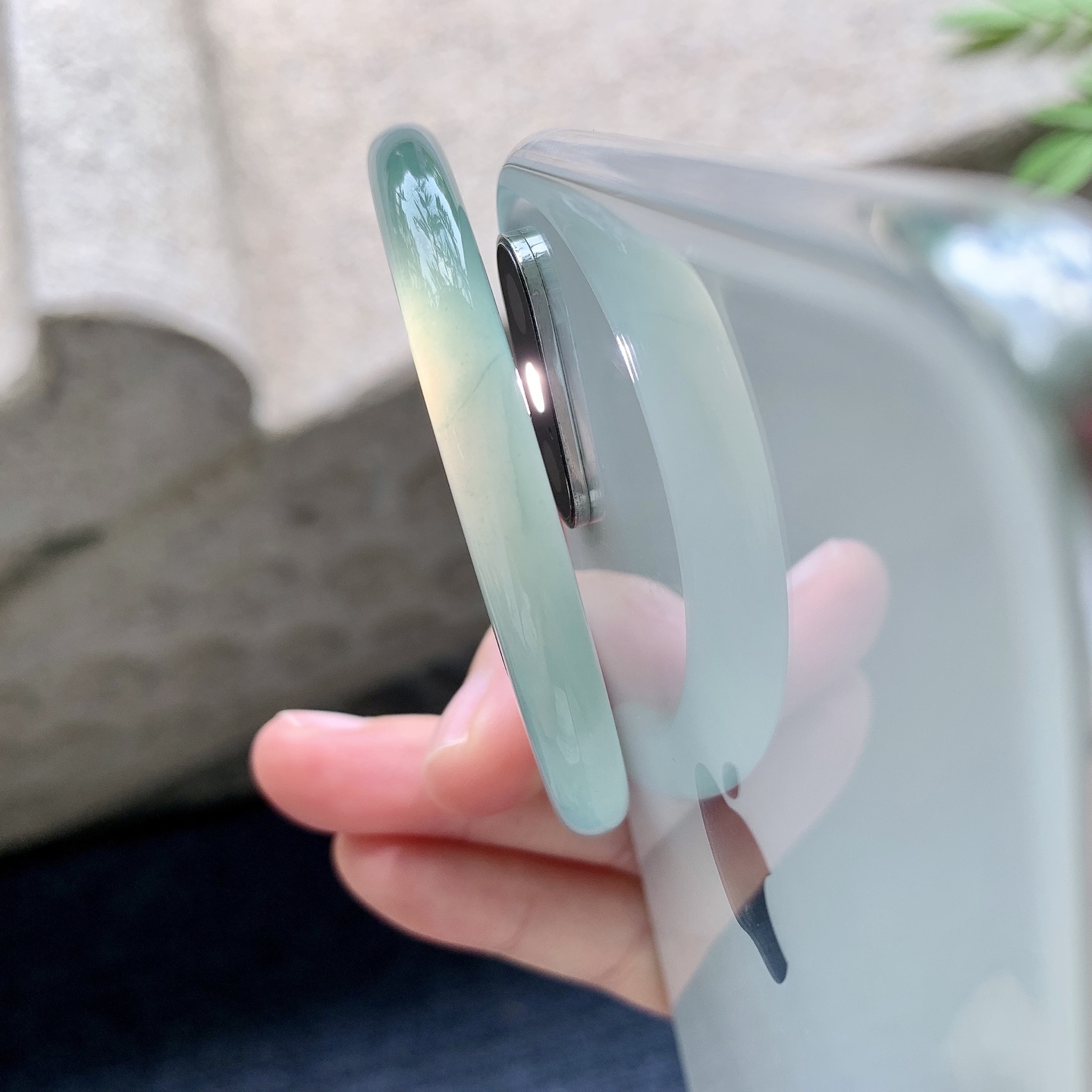 圆条49 50 圈口50.8/6.7/8 编码DZ092306 冰糯晴绿，水润，种老，细腻，打灯有棉纹