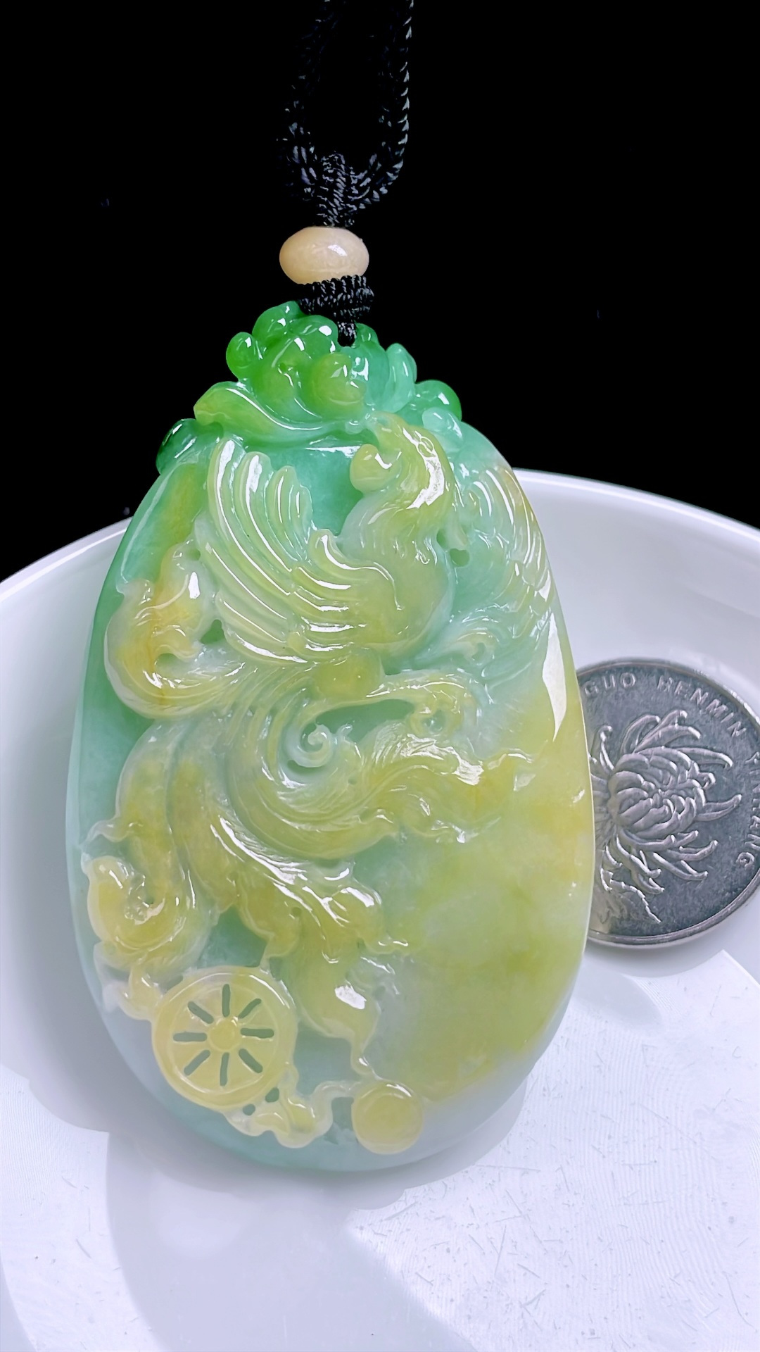 ️ 冰三彩凤穿牡丹 色泽艳丽，种老水润 尺寸：63.8/40/9.8