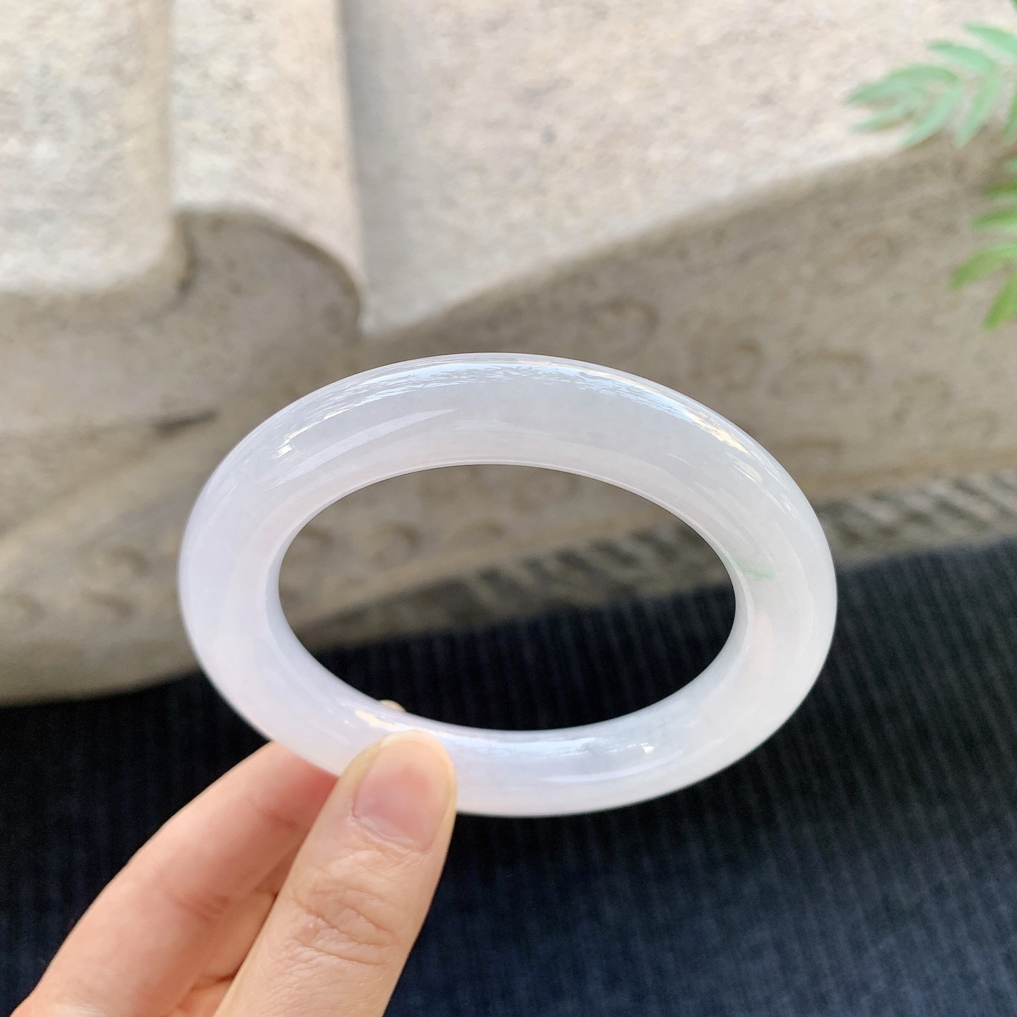 圆条56 57 圈口57.3/11.5/11.6 编码BA092397 冰糯粉紫，水润，种老，细腻，无裂