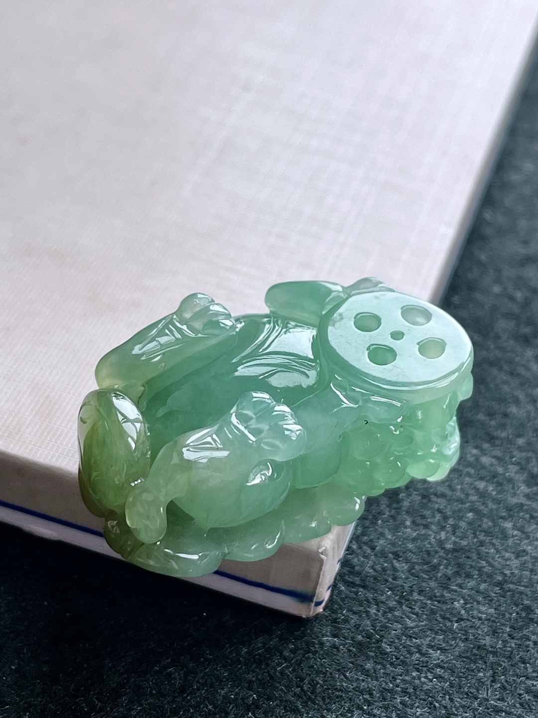 秒杀【裸石】冰黄加绿貔貅吊坠 【说明】缅甸 无裂 性比高 超厚 【尺寸】31.8-18.6-12.6 【重量】15.2克
