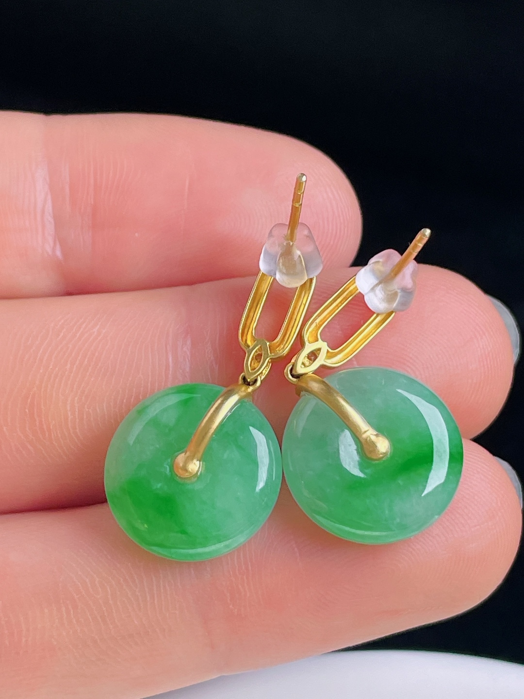️辣绿耳坠，18k镶嵌，老种起光，细底通透，尺寸：裸石14/4.7mm0922