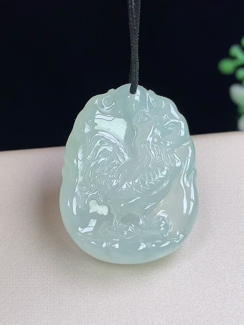 冰晴生肖鸡牌，无裂，尺寸27.2-20.7-5.5mm，j22yaf