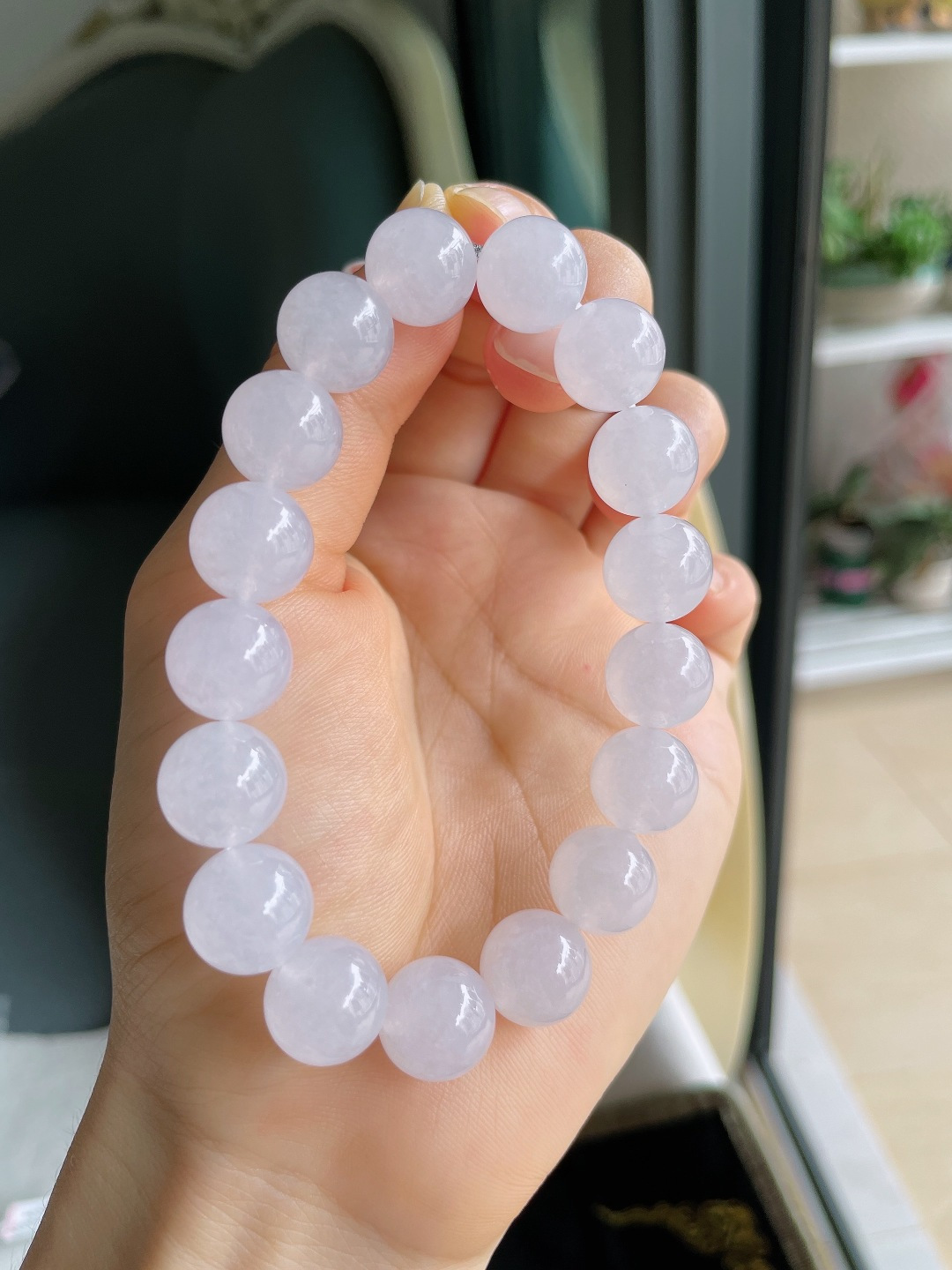 ️，缅甸天然翡翠A货，白冰白月光手串，尺寸：11.7mm。【编4699】