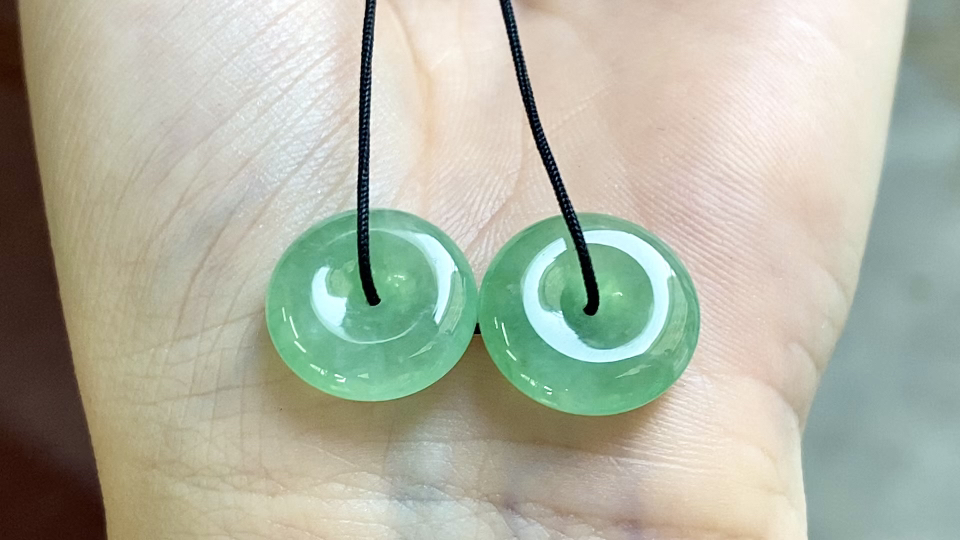 ️ 木纳绿平安扣一对，14.5*3.8