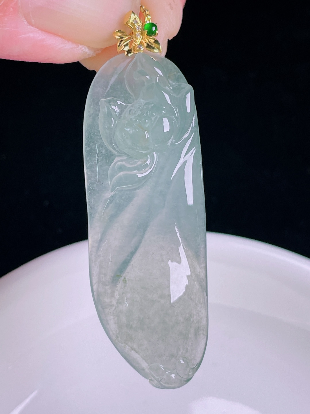 ️莲花福瓜，18k镶嵌，老种起光，细底通透，尺寸：51裸石45.3/16.4/5.8mm0922
