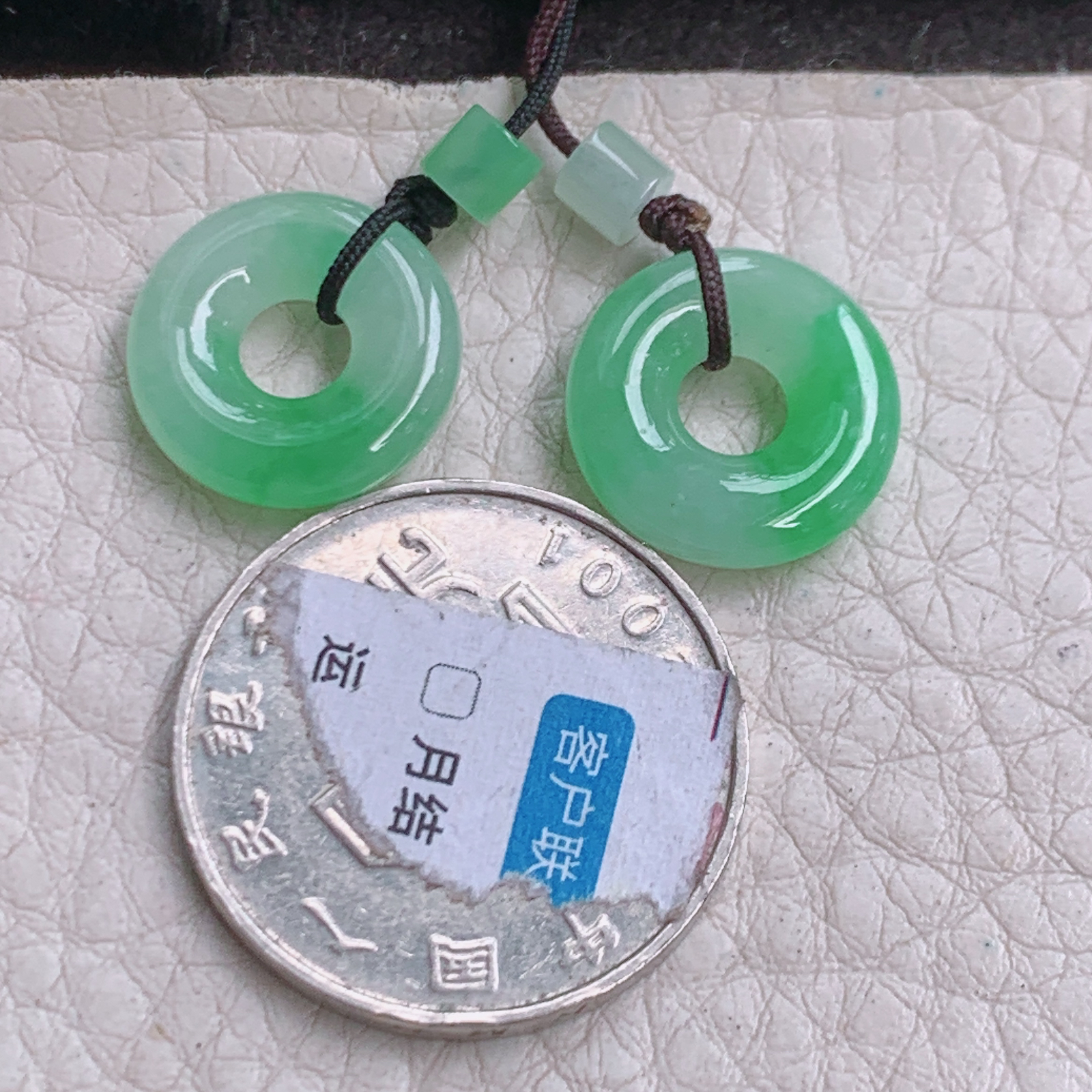 ktj实拍15*3.8缅甸翡翠精雕高品质冰甜绿甜甜圈一对