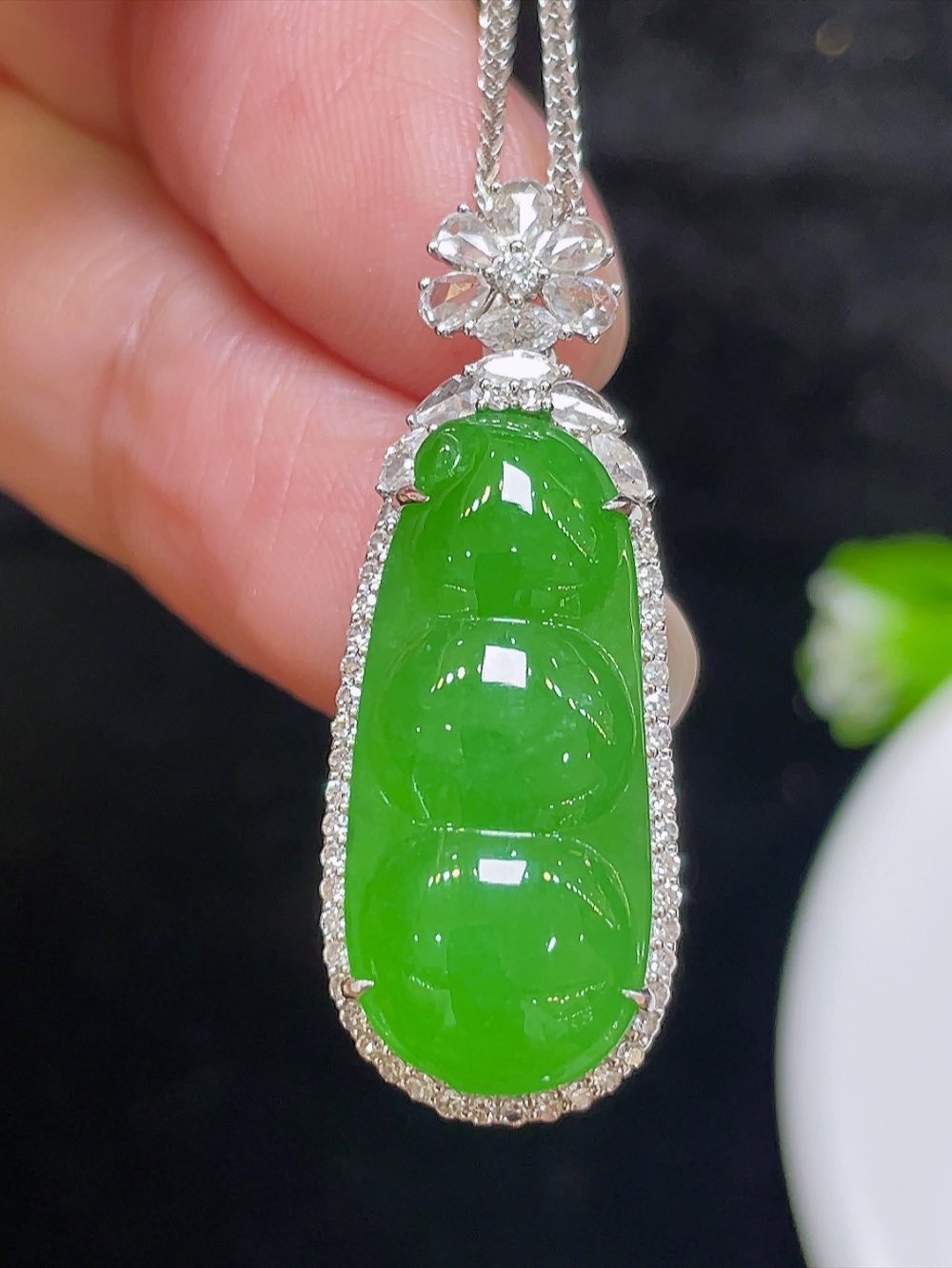️【冰种阳绿，福豆】大件饱满，通透水润，玉质细腻，翠色鲜艳，18k金奢华钻石镶嵌️，22.1-9