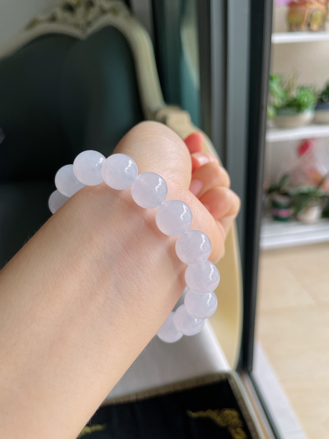 ️，缅甸天然翡翠A货，白冰白月光手串，尺寸：11.7mm。【编4498】