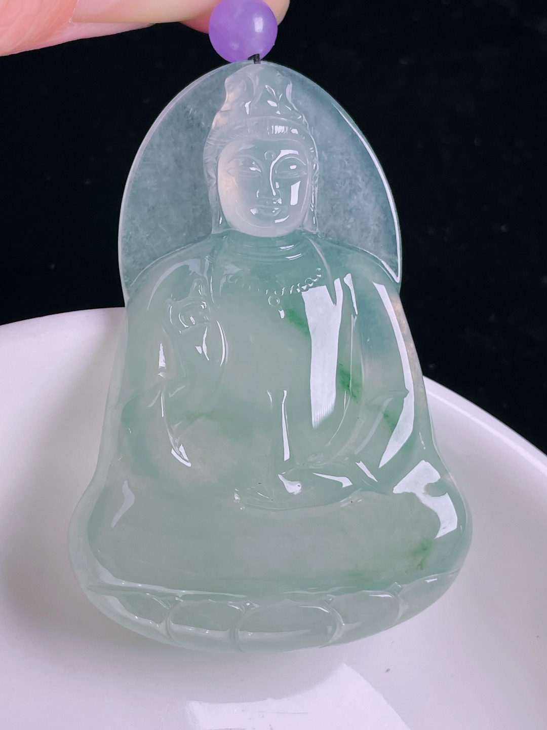 冰绿素衣观音，老种起光，细底通透，尺寸：54.3/37.5/6mm0922