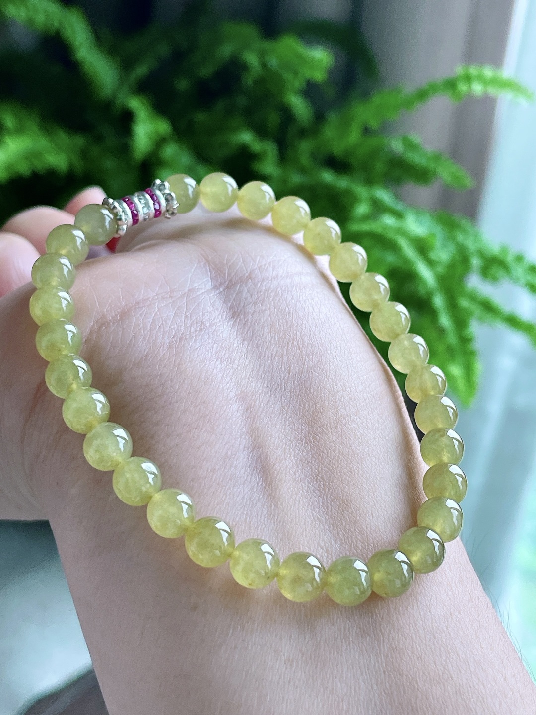 【珠子】冰黄翡手串圆珠珠子手串 【说明】缅甸 性比高 【尺寸】6.2mm 【重量】14.7克