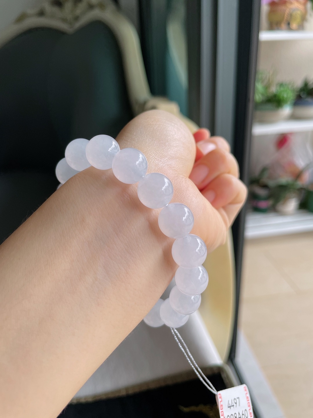 ️，缅甸天然翡翠A货，白冰白月光手串，尺寸：11.7mm。【编4497】