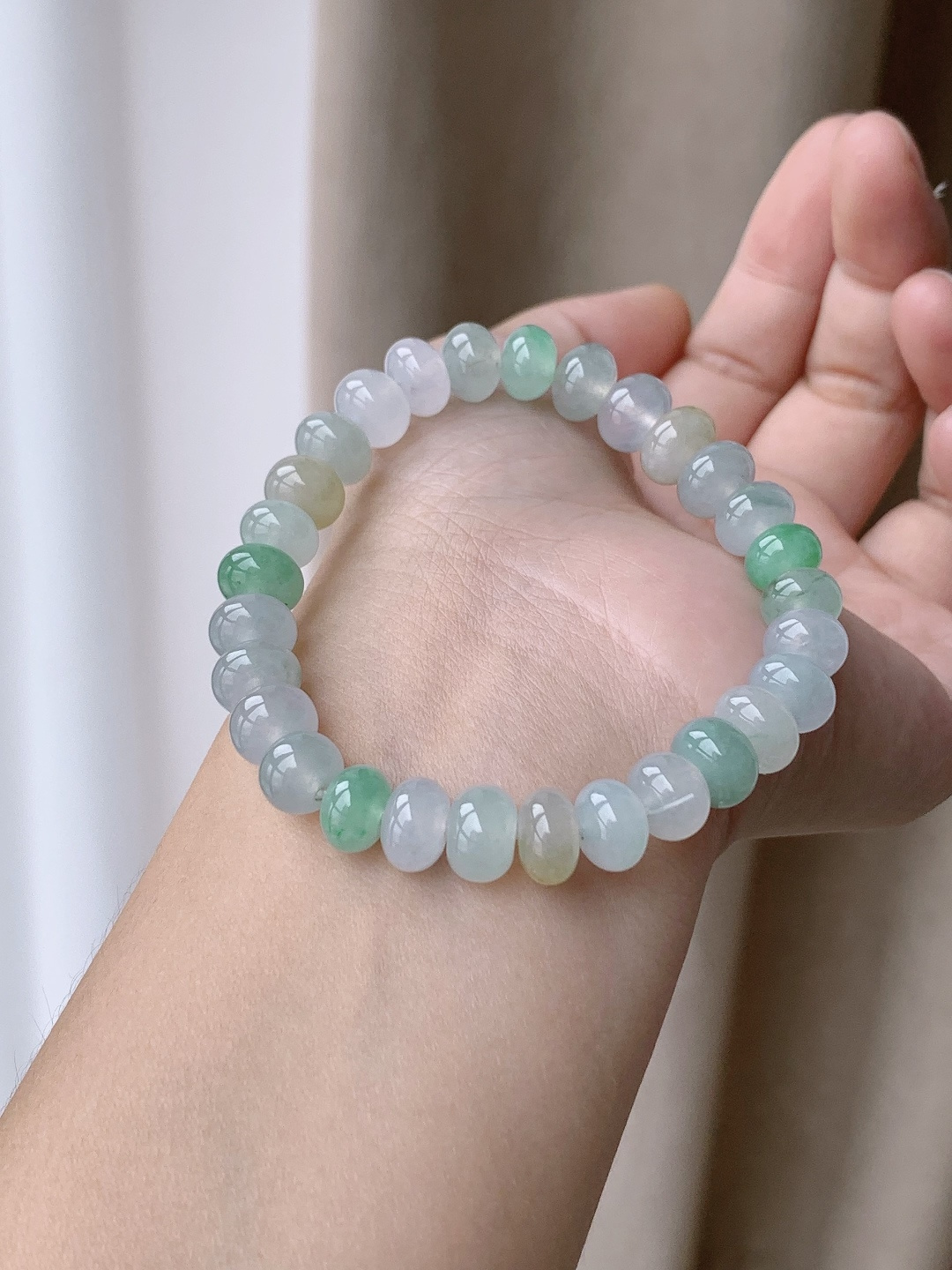 【珠子】冰多宝手串算盘珠珠子手串 【说明】缅甸 性比高 【尺寸】9-6mm 【重量】26.9克