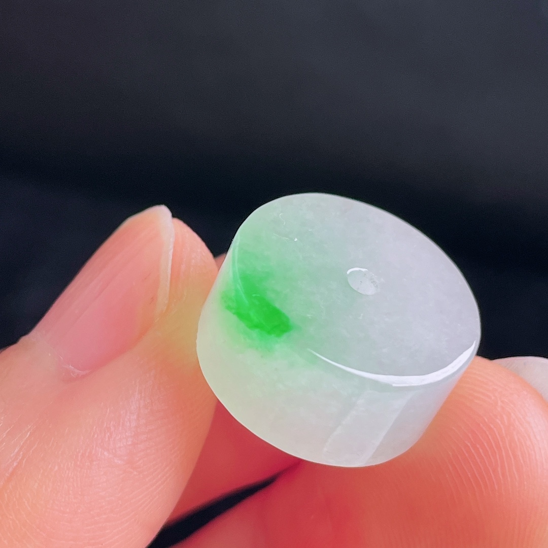 ️冰绿路路通，老种起光，细底通透，尺寸：16.7/8mm0922