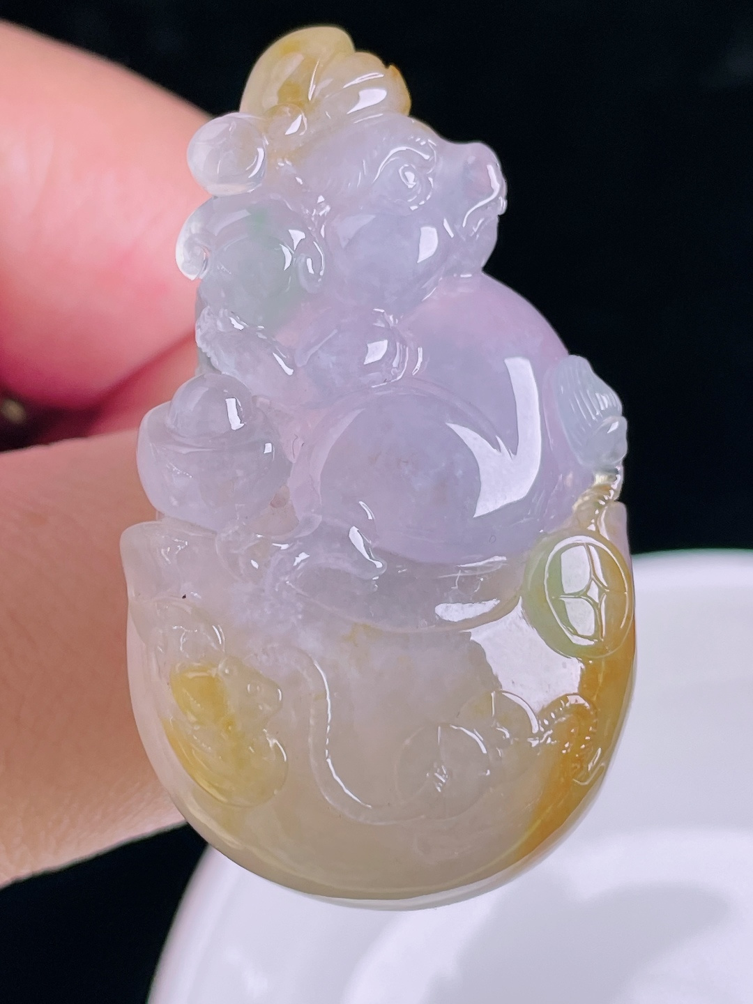 ️冰黄发财猪，老种起光，细底通透，尺寸：48.4/28.7/12mm0922