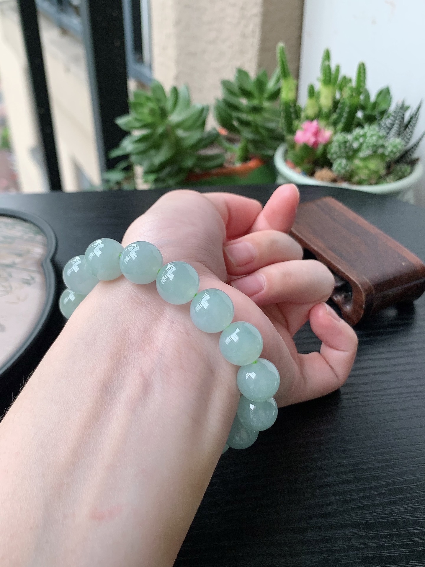 老坑冰种胶感满色圆珠手串 裸石尺寸:12mm