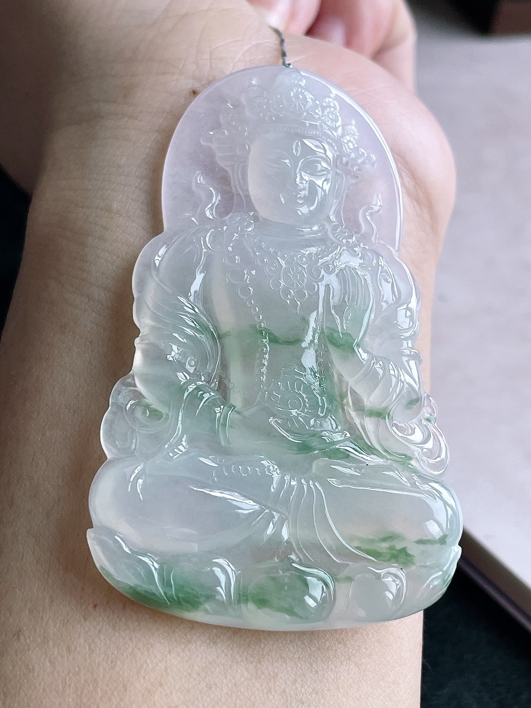 【裸石】冰种飘花观音度母观音吊坠 【说明】缅甸 无裂 性比高 【尺寸】68.6-43.4-5.7 