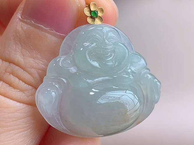 ️ 18K金伴钻笑佛，无裂，尺寸30.4/30.1-26.0-6.2mm，包A附证书