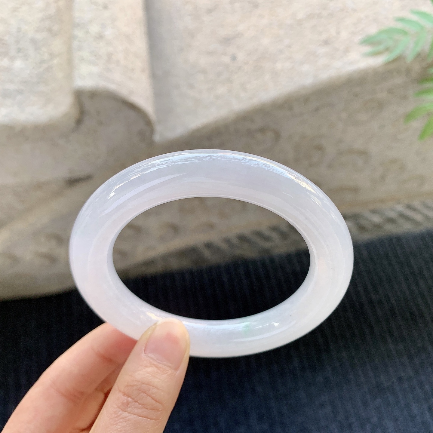 圆条56 57 圈口57.3/11.5/11.6 编码BA092397 冰糯粉紫，水润，种老，细腻，无裂