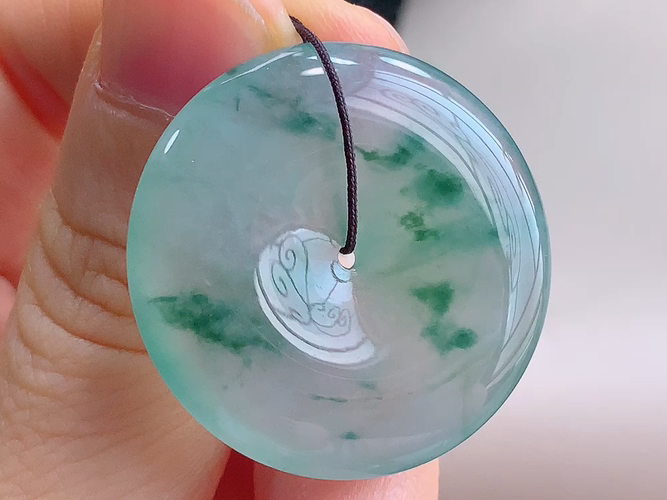 ️ 平安扣，无裂，尺寸30.6-5.6mm，包A附证书