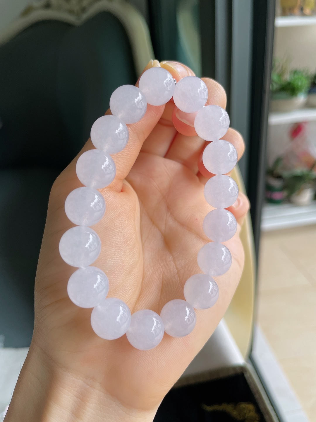 ️，缅甸天然翡翠A货，白冰白月光手串，尺寸：11.7mm。【编4699】