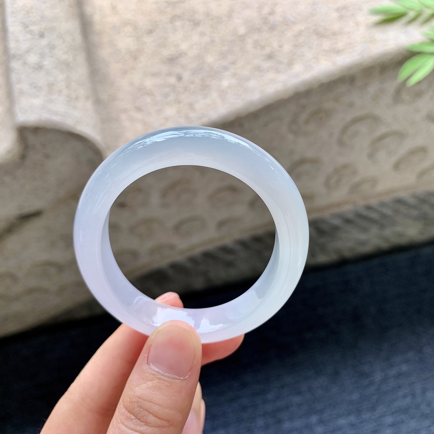 贵妃52 53 圈口53.4/45.5/10.5/7.4 编码G7092345 冰糯粉紫，淡春彩，水润，种老，细腻，无裂