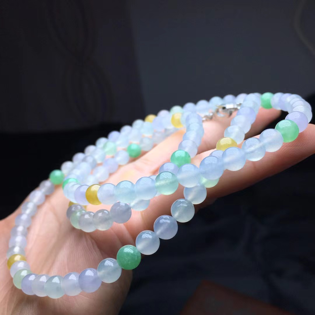 ️ 三彩珠链，卡6mm，108颗，种好，玉质细腻，均匀，色彩清新，颗颗精选，实物更美