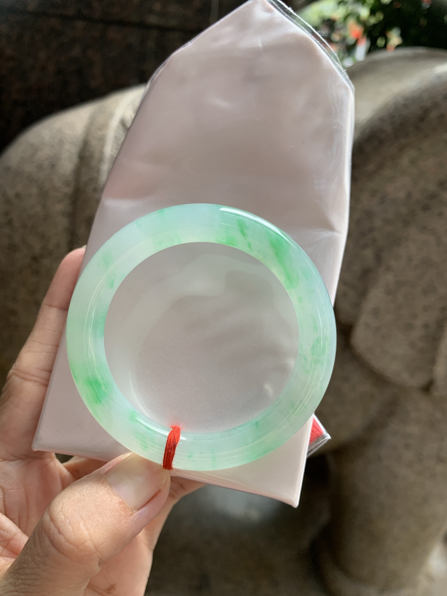 阳绿圆条 50.4-9.1-9.1 0923-N1667-2 打灯细纹，表皮微扣