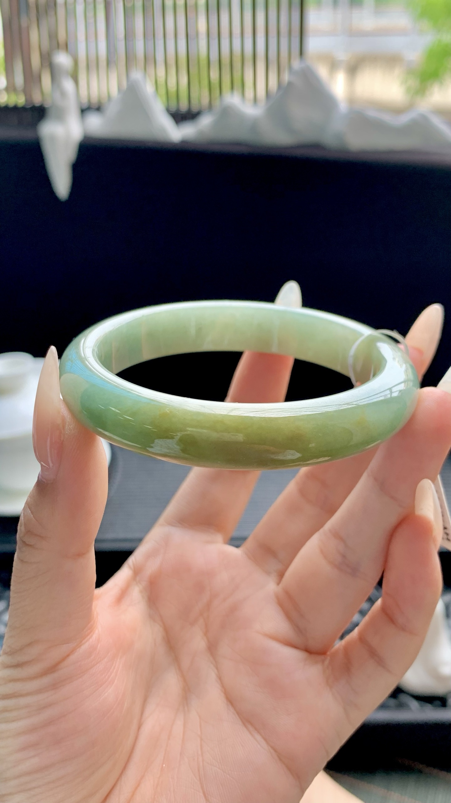 黄加绿正圈手镯成品 HY-6917 尺寸：57-12-8