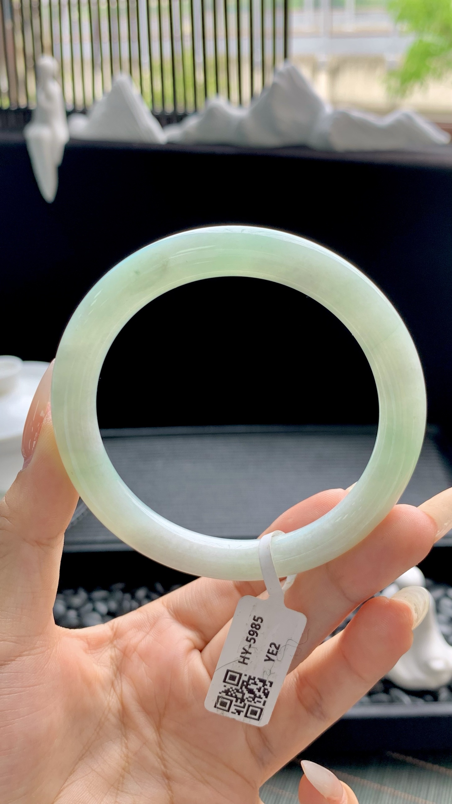 晴底飘花美人条圆条手镯成品 HY-5985 尺寸：59-8.5-8.5