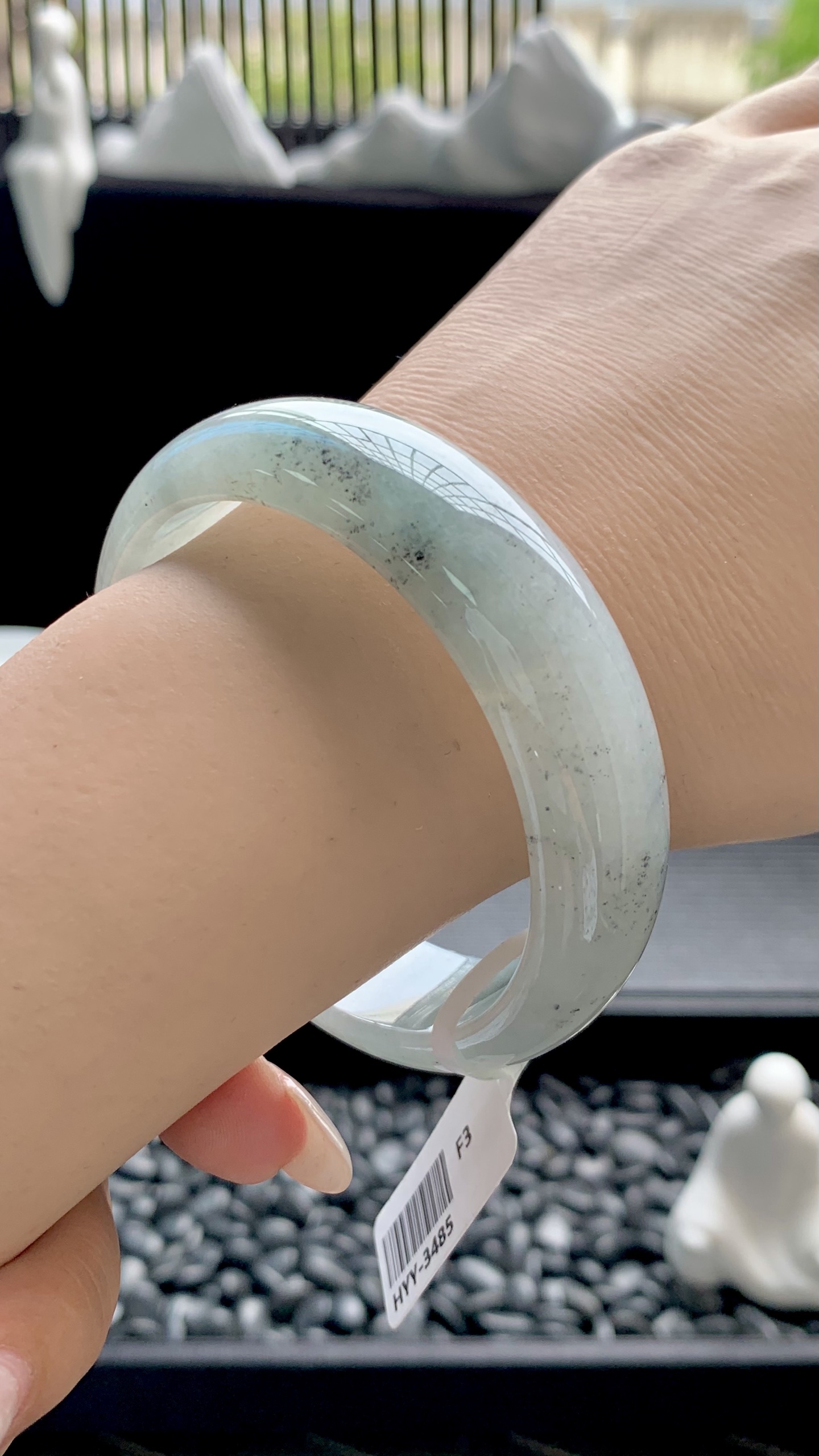 宽版晴底飘乌鸡花正圈手镯成品 HYY-3485 尺寸：56-16-7