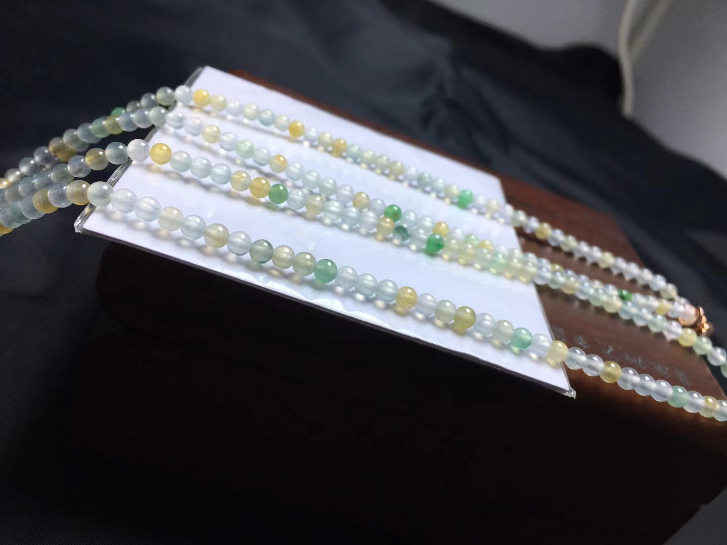 ️ 彩小米珠，卡3.7mm，200颗，种好，玉质细腻，色彩斑斓，颗颗精选，均匀