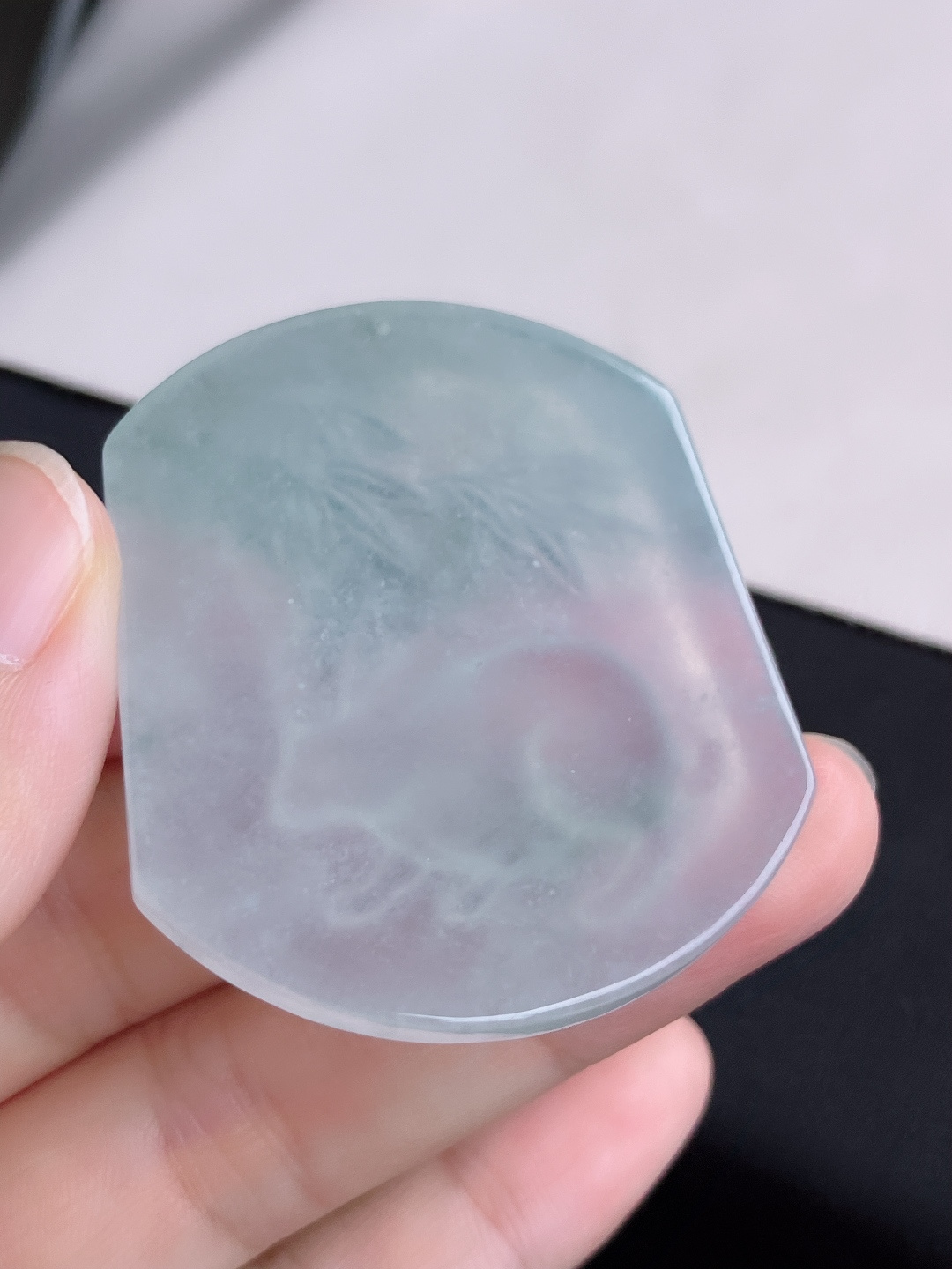 ️，冰透生肖兔牌，晶莹剔透，尺寸51/43.3/5.6/自然光实拍
