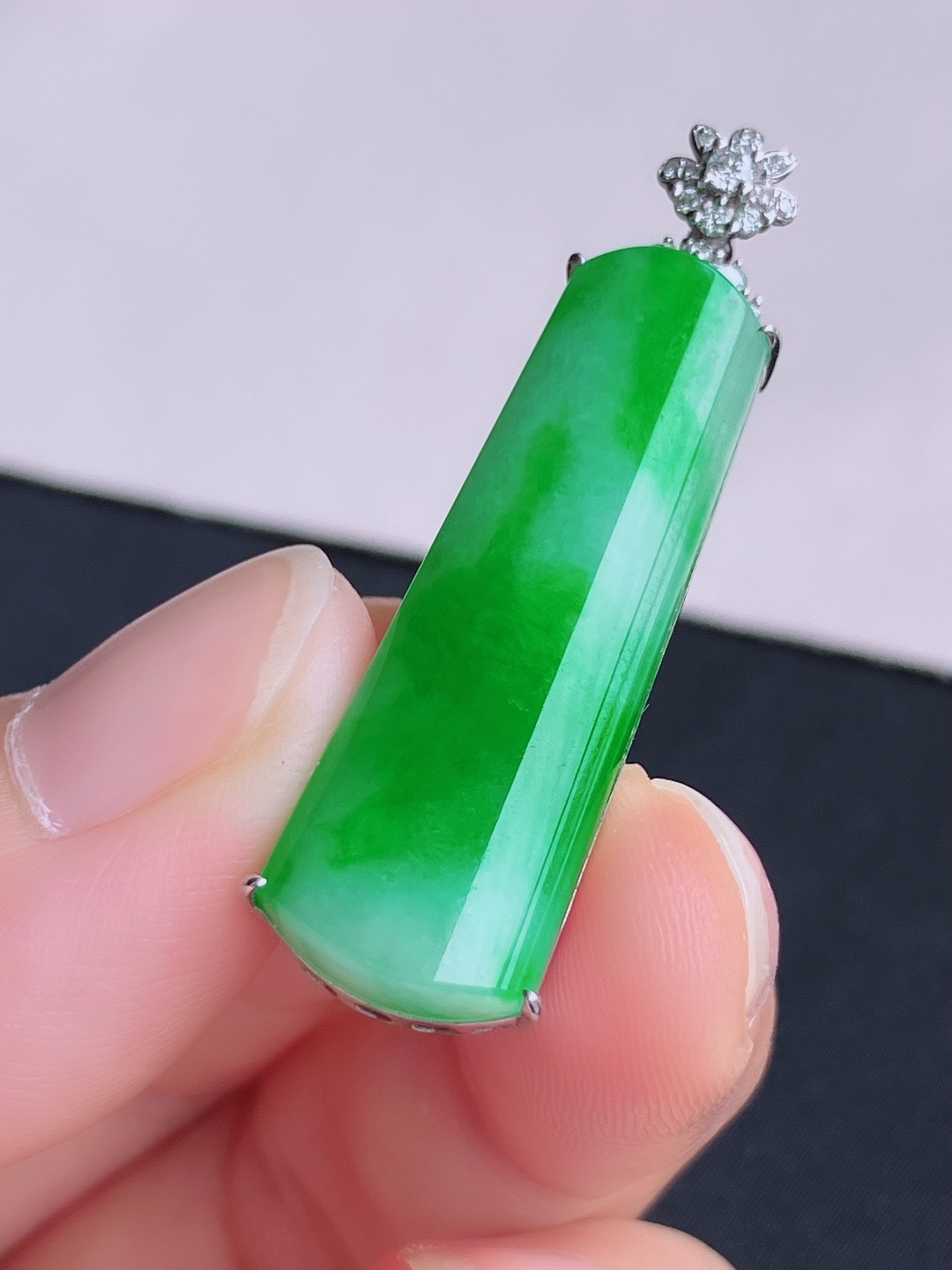 ️，翠绿平安牌，简约时尚，尺寸40.8/33.8/12.3/7.6/自然光实拍