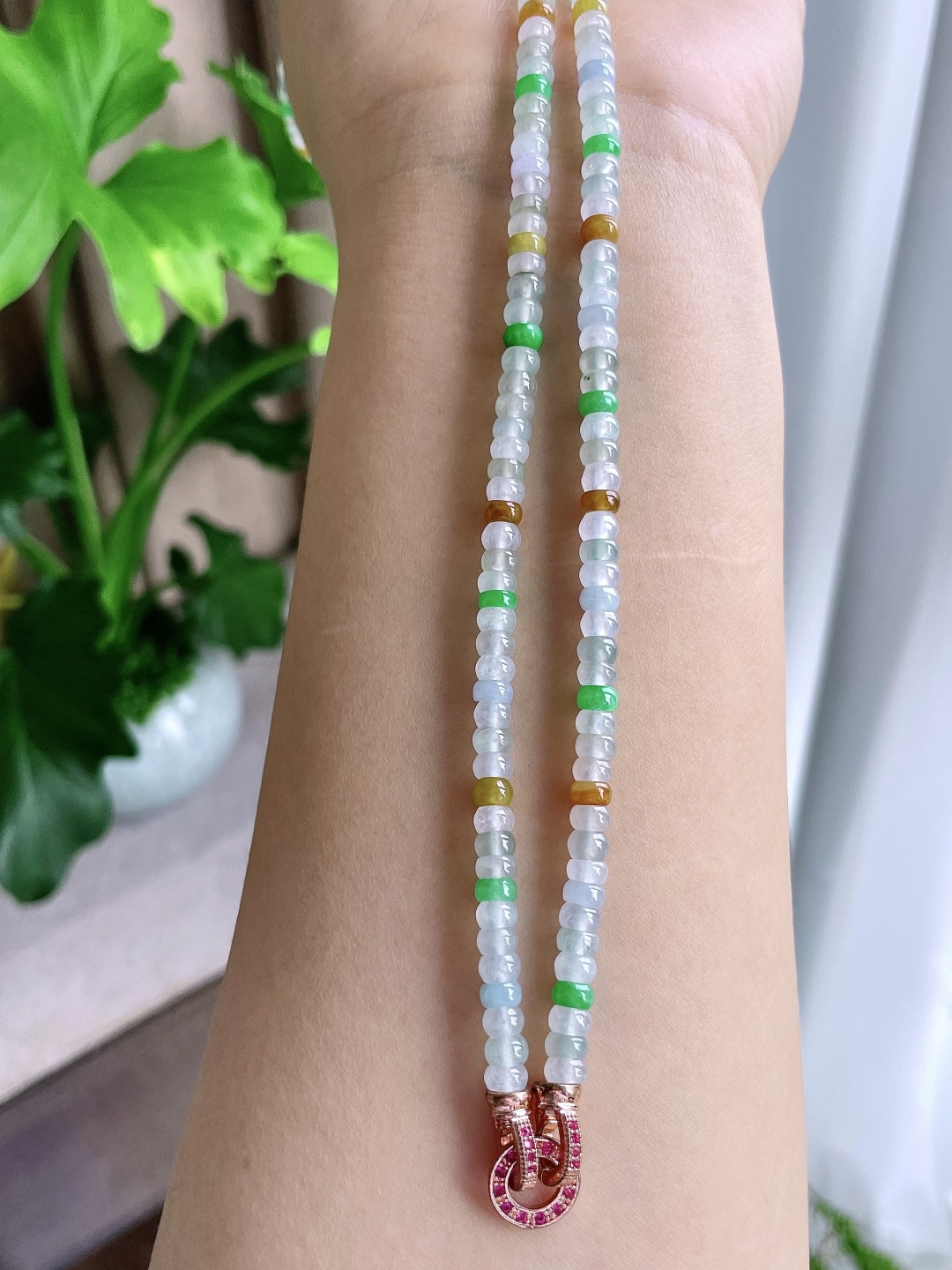 【珠子】冰多宝珠链算盘珠珠子珠链 【说明】缅甸 性比高 【尺寸】4.9-3.5mm 29cm 【重量】29.8克