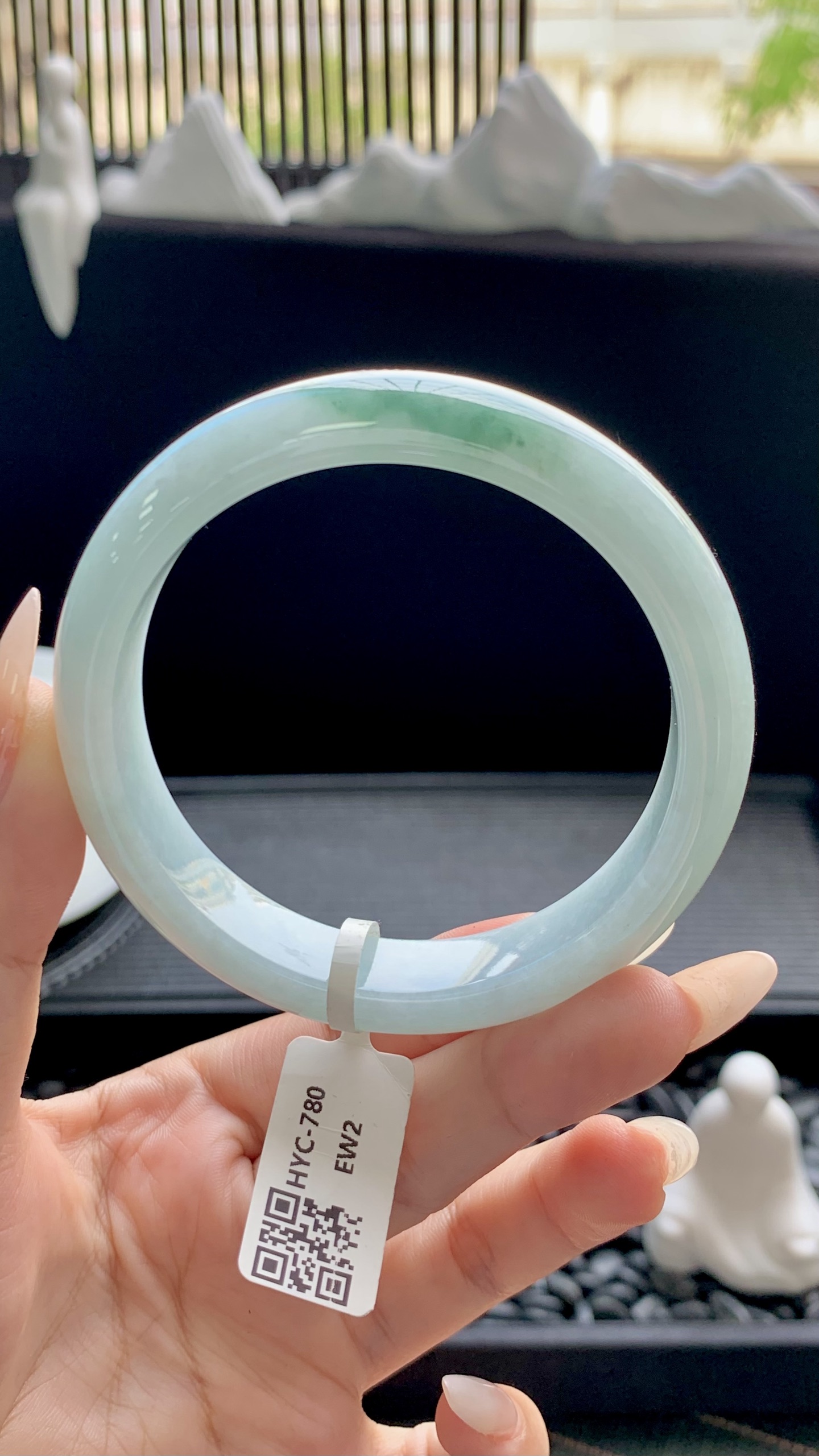 半山水飘花正圈手镯成品 HYC-780 尺寸：57.5-13.5-8