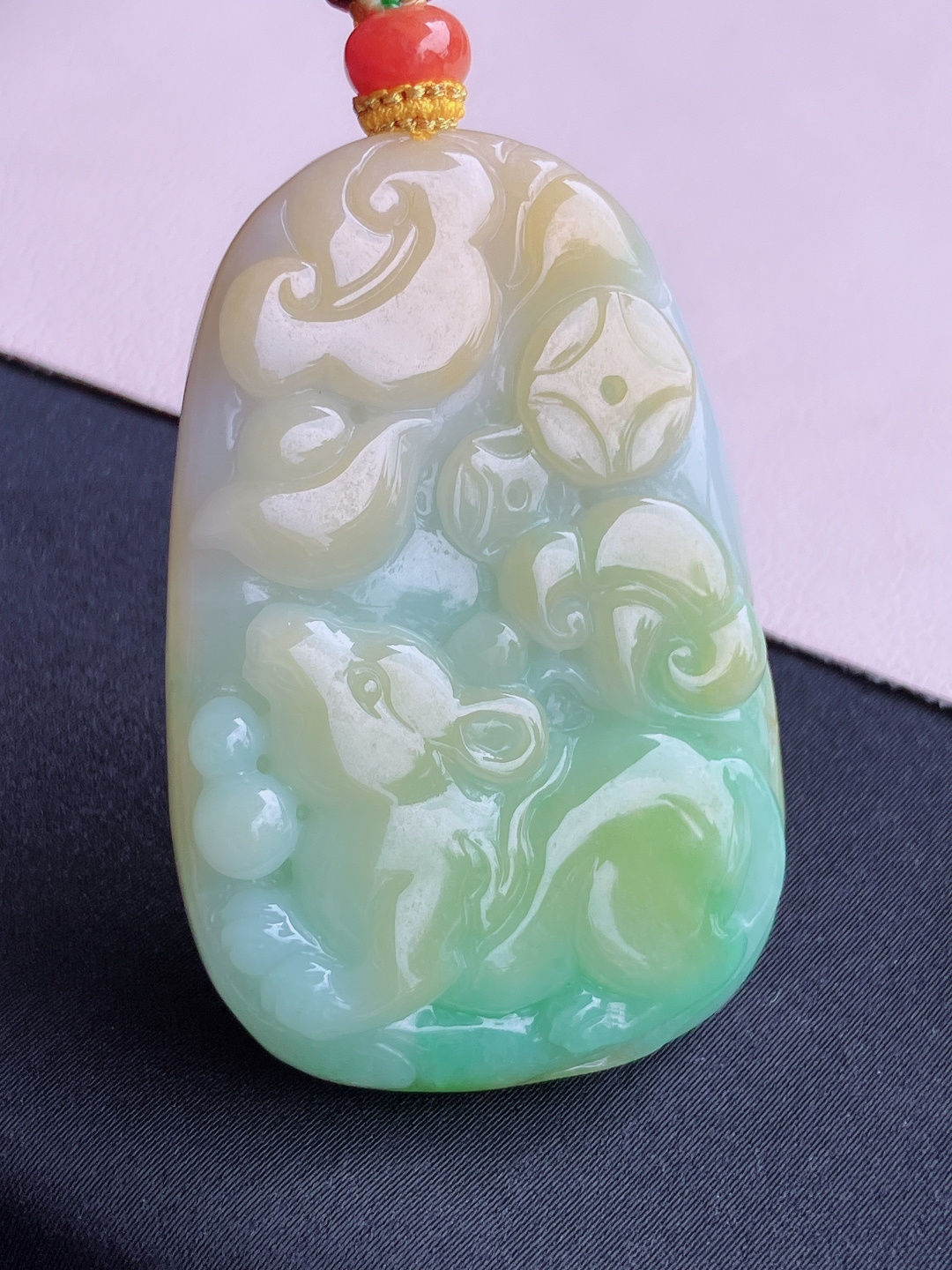 ️，三彩生肖鼠牌，细腻精致，尺寸55.3/36.6/18/自然光实拍
