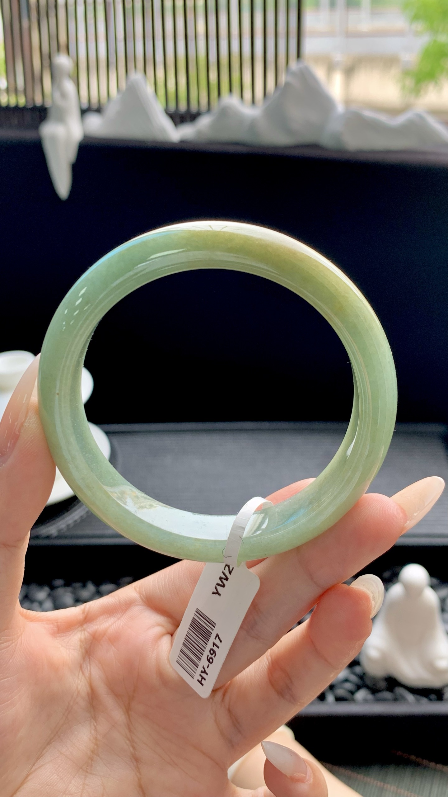 黄加绿正圈手镯成品 HY-6917 尺寸：57-12-8