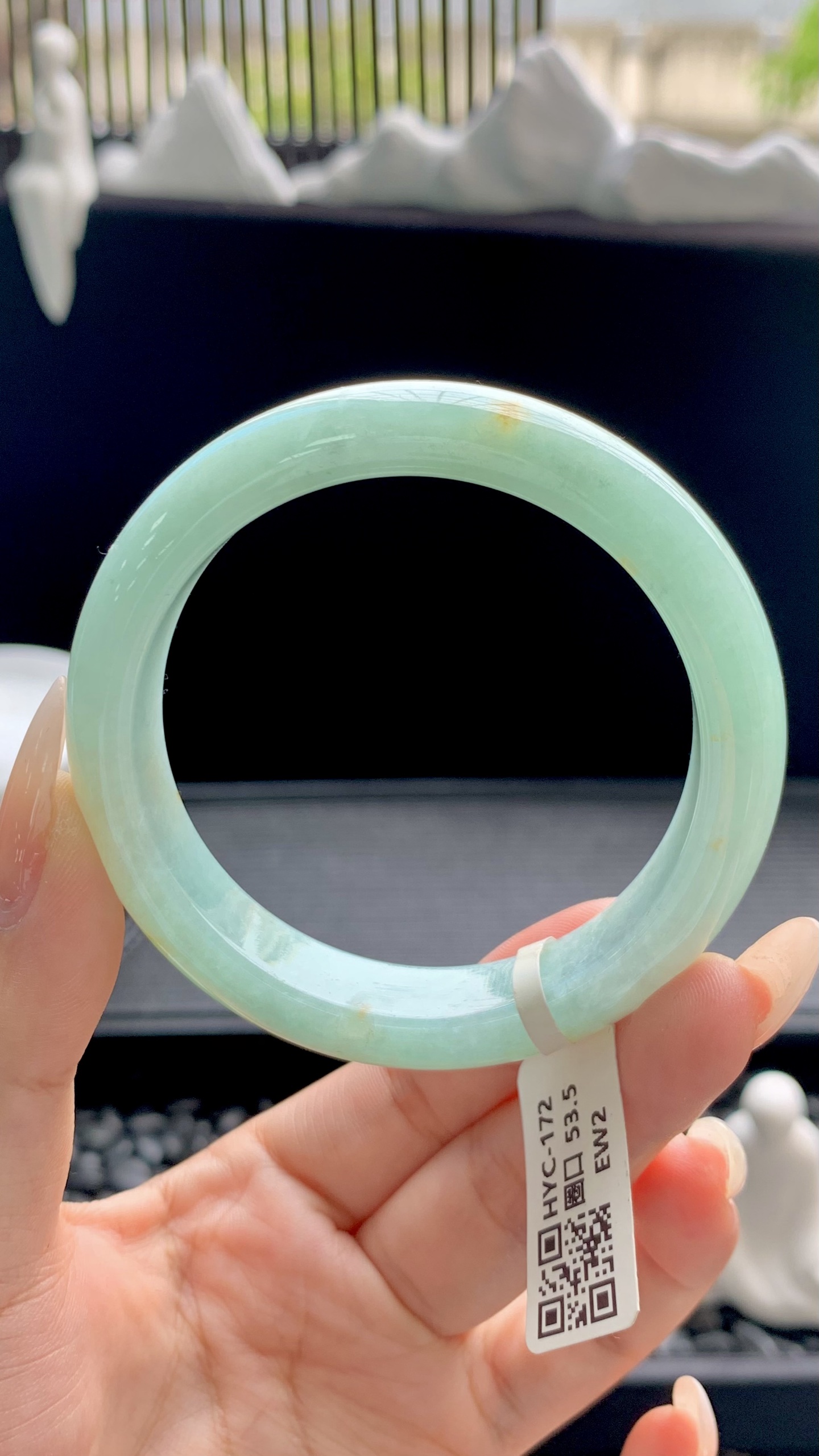 果绿洒金正圈手镯成品 HYC-172 尺寸：53-12-8