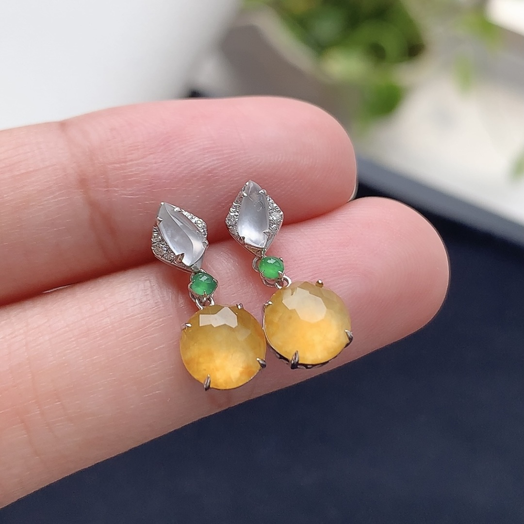 ️ 冰黄耳坠 色系均匀，种老饱满水润，佩戴清新自然 货号51823，18.1-7.4-4.4