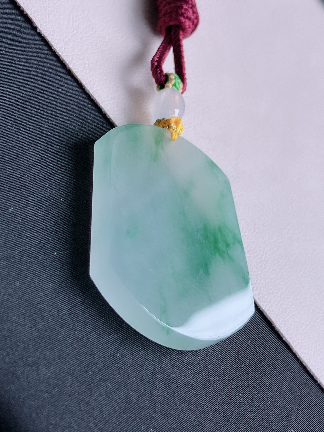 ️，冰种飘花平安牌，晶莹剔透，意境美，尺寸45/35.8/5.6/自然光实拍