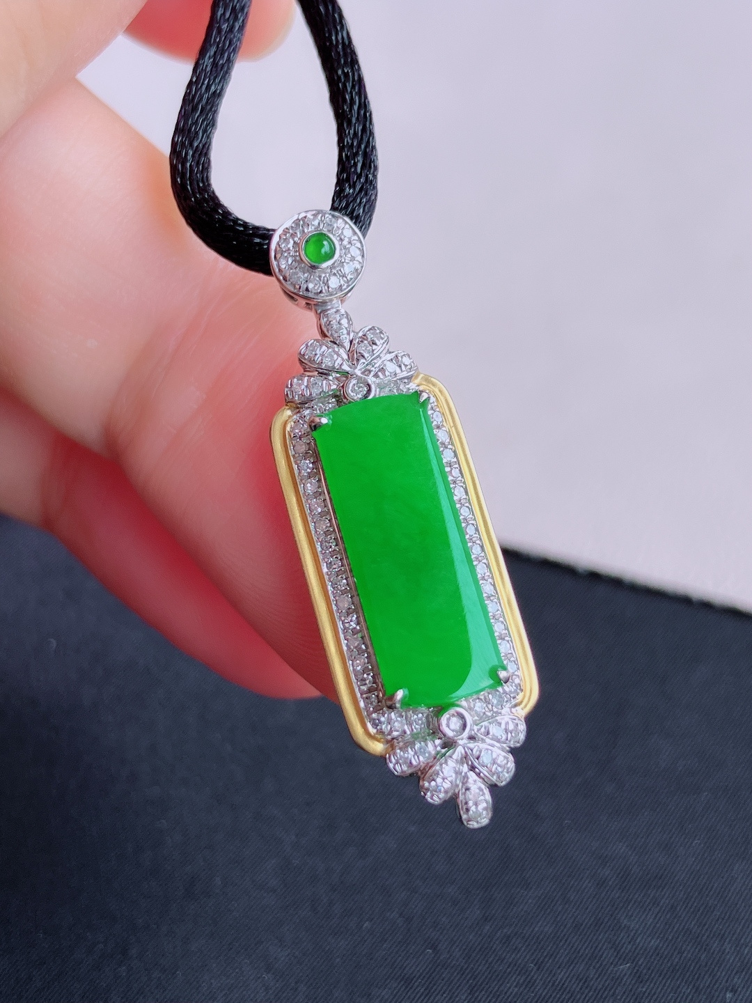 ️，翠绿平安牌，简约时尚，尺寸34.8/18.6/8/6/自然光实拍