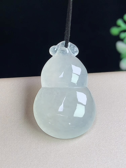 冰种葫芦，无裂，尺寸26.3-16.1-5.8mm，j23lzy
