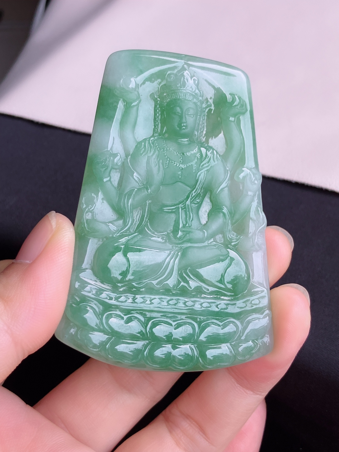 ️，冰飘花千手观音，晶莹剔透，尺寸74/49/5.6/自然光实拍